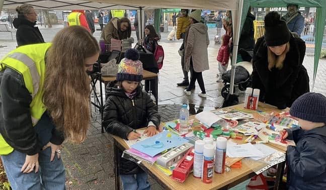 arts and crafts workshop at event